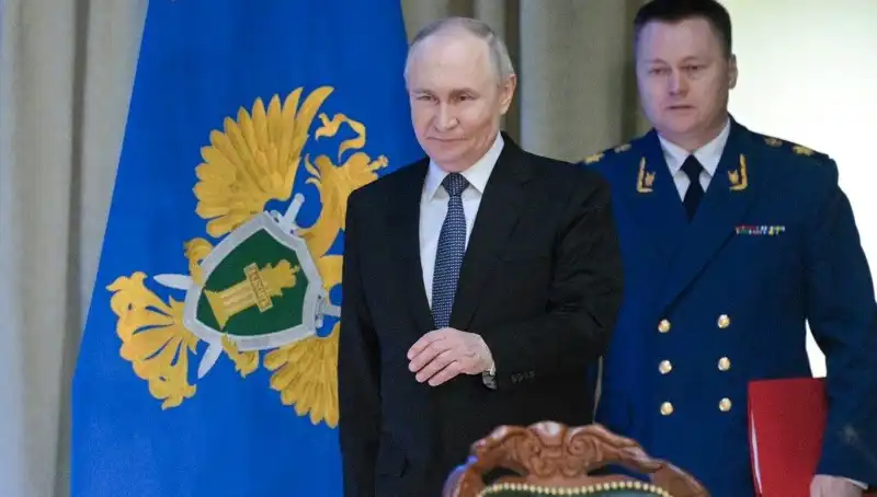 Putin, Ülkedeki Yabancılara 6 Ay Süre Verdi: Rus Olun Ya Da Terk Edin