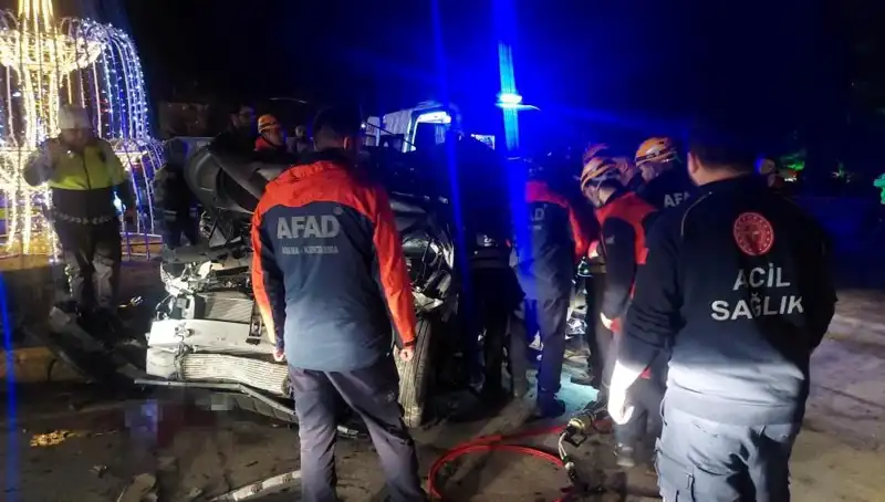 Erzurum'da Altı Aracı Biçen Sürücü Gözaltına Alındı: Kaza Anı Görüntüleri Şok Etti