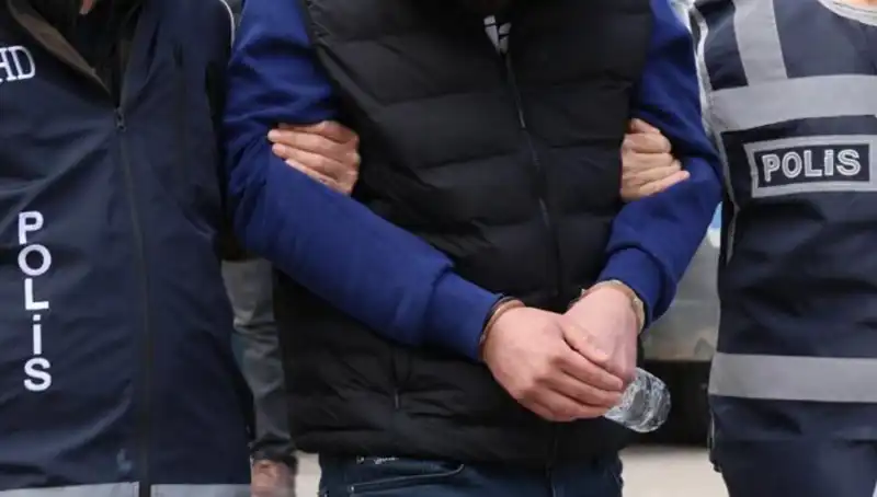 DAEŞ'e Yönelik 4 İlde Kapsamlı Operasyon: 4 Kişi Gözaltında