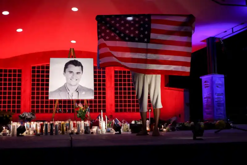 Charlie Kirk Suikastında Cinayet Silahındaki Gizli Mesajlar Ne Anlama Geliyor?